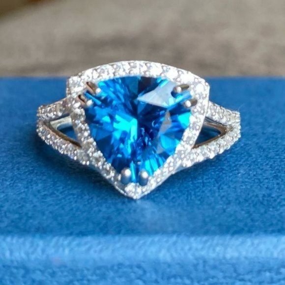 STERLING SILVER Solid 925 Blue Zircon Halo Pave Trillion cut ring Sz 5 NWT - Picture 1 of 10